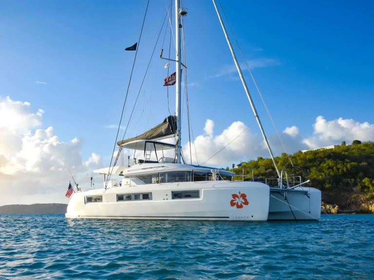 Luxury Yacht rental in Grenadines - Lagoon DELANA MAE