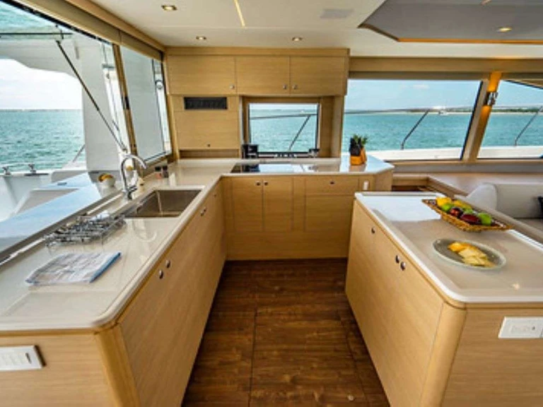 Boat rental Aquila A Yachta Fun in British Virgin Islands (BVI) on Samboat