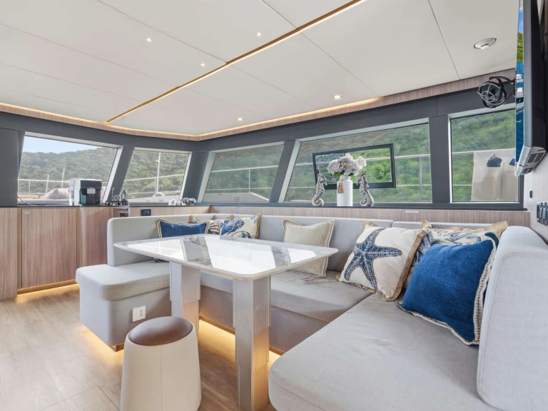 Yacht charter Tortola cheap ATLAS