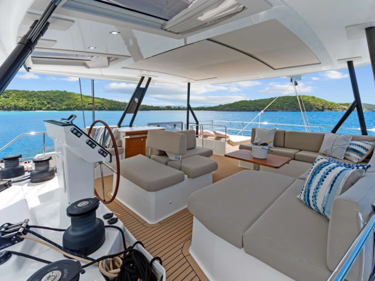 Bareboat Rental Luxury Yacht Fountaine Pajot with a boat licence