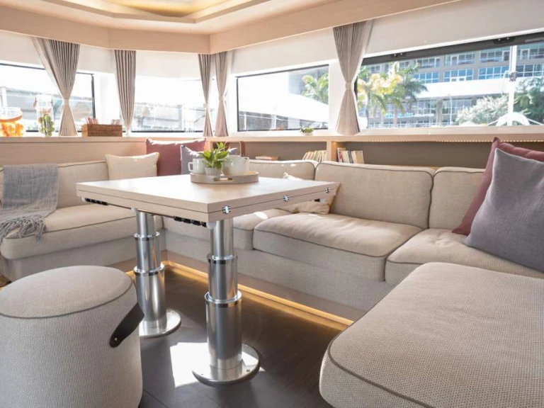Luxury Yacht for rent Tortola at the best price
