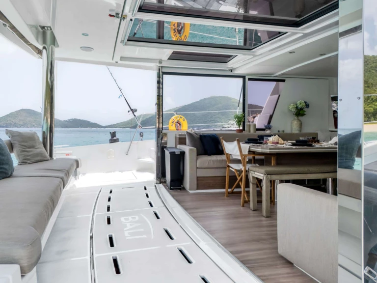 Bareboat Rental Luxury Yacht Bali with a boat licence