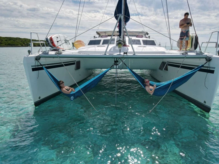 Yacht charter George Town cheap TAHINA