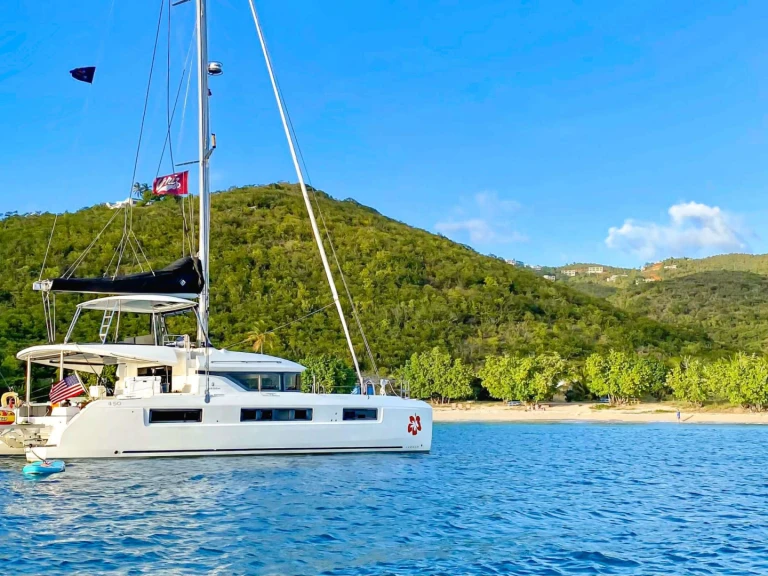 Lagoon DELANA MAE in Grenadines on SamBoat