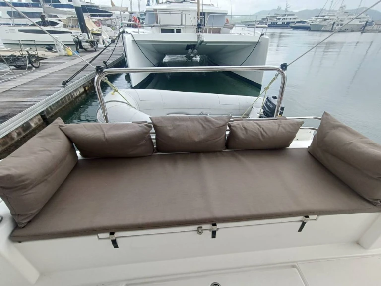 Catamaran rental in Mai Khao - Bali Bali 4.1