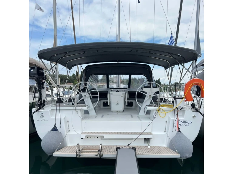 Boat rental Bénéteau Oceanis 51.1 in Préveza on Samboat