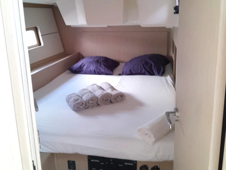 Rent a Bénéteau Oceanis 46.1 Le Marin