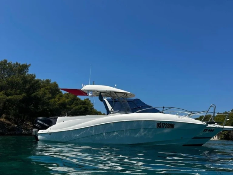Yacht charter Poljica cheap Quicksilver 720 Commander