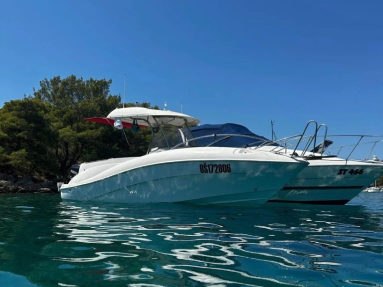 Motorboat rental with or without captain Quicksilver Poljica