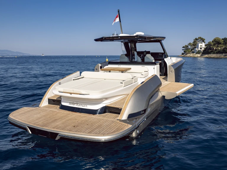 Rent a Solaris Power Solaris Power Open 44 Monaco