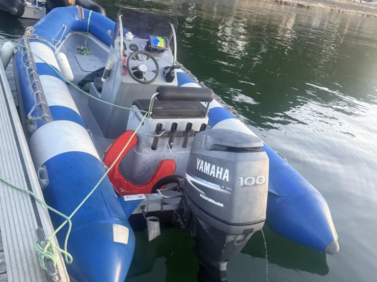 Yacht charter Quiberon cheap Narwhal HD 580
