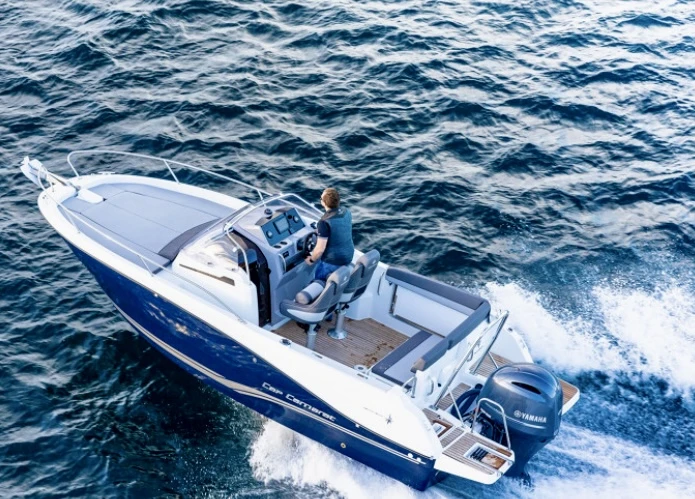 Motorboat for rent Mandelieu-la-Napoule at the best price