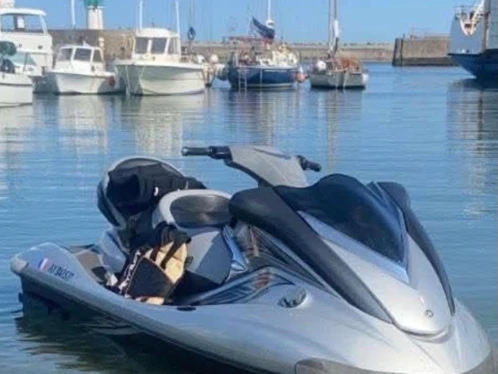 Jet ski rental in L'Île-d'Yeu - Yamaha Fxho