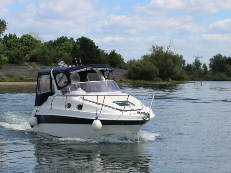 Motorboat rental with or without captain Saver Roosteren