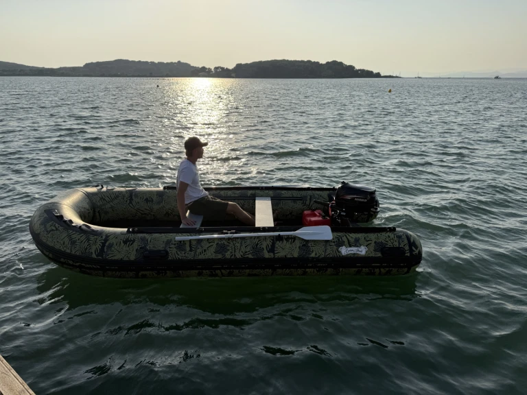 Bombard 4,20 charter bareboat or captained in  Le Brusc
