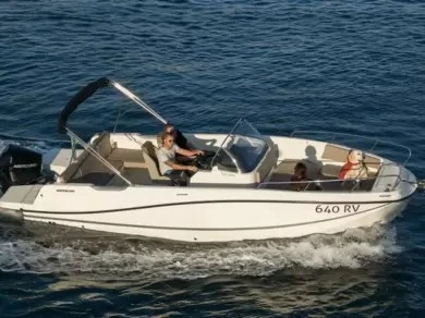 Boat rental Quicksilver Activ 755 Open in Mandelieu-la-Napoule on Samboat