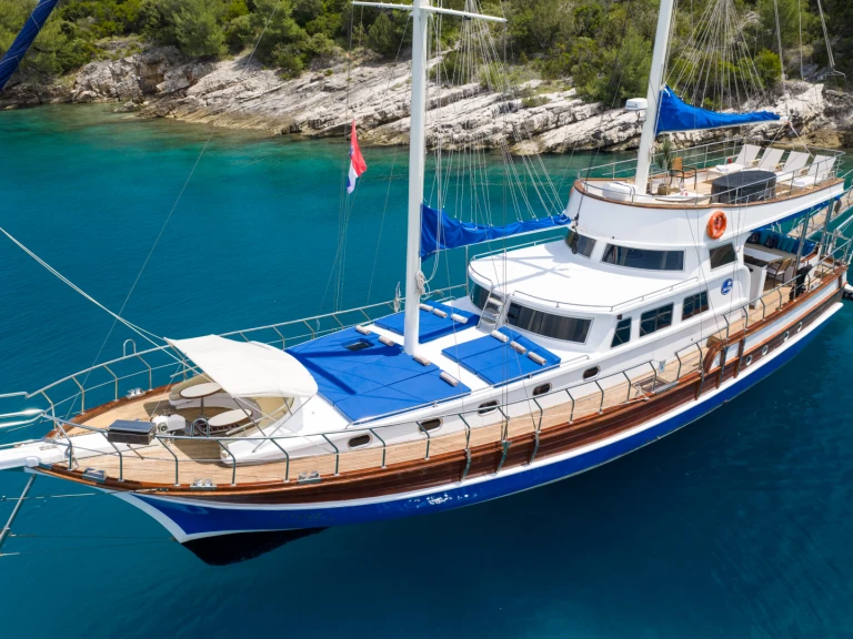 Boat rental Custom Made Saint Luca in Omiš on Samboat