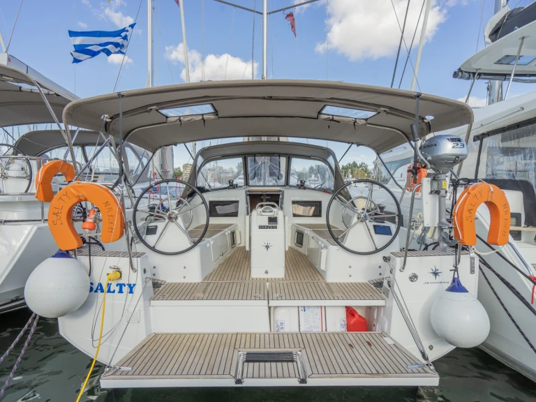Bareboat Rental Sailboat Jeanneau with a boat licence