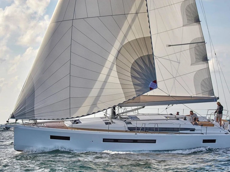 Sailboat rental in Lávrio - Jeanneau Sun Odyssey 490