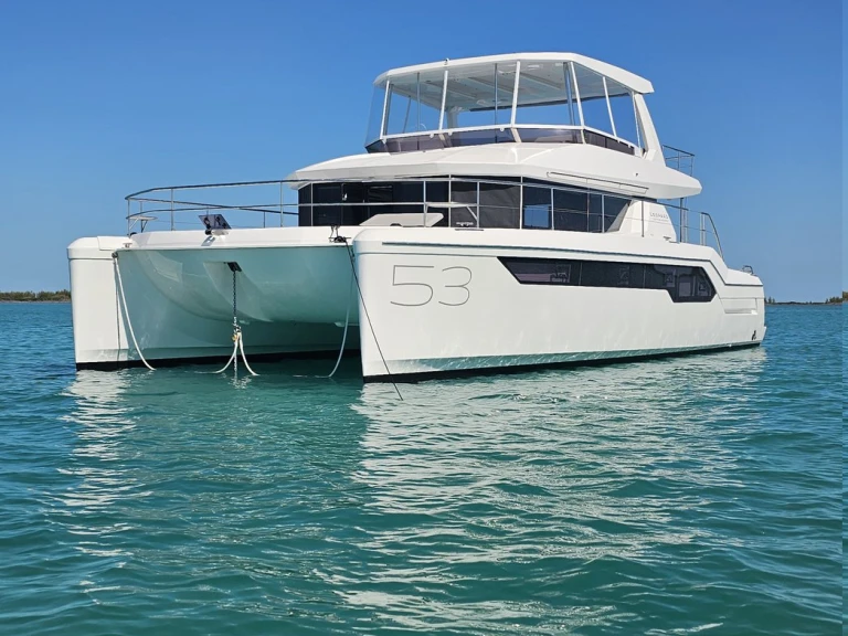 Leopard Catamarans / Robertson & Caine Leopard 53 - OW in Marsh Harbour on SamBoat