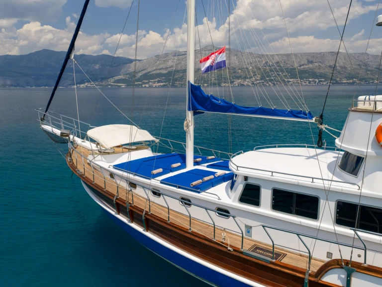 Sailboat rental with or without captain Custom Made Omiš