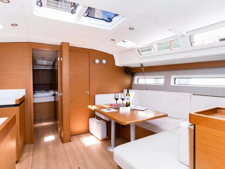 Jeanneau Sun Odyssey 490 charter bareboat or captained in  Néa Péramos