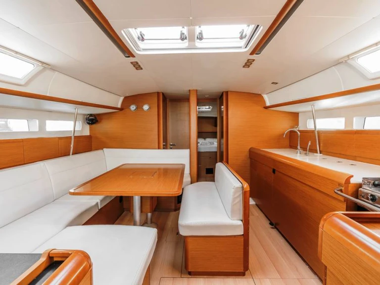 Bareboat Rental Sailboat Jeanneau with a boat licence