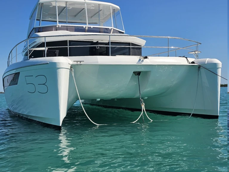 Yacht charter Marsh Harbour cheap Leopard 53 - OW