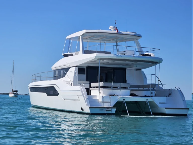 Motorboat rental in Marsh Harbour - Leopard Catamarans / Robertson & Caine Leopard 53 - OW
