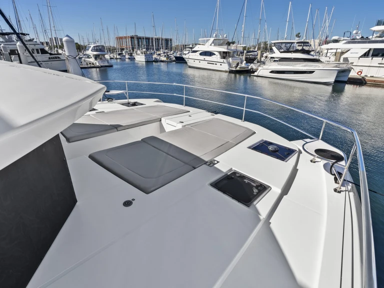Boat rental Leopard Catamarans / Robertson & Caine Leopard 53 - OW in Marsh Harbour on Samboat
