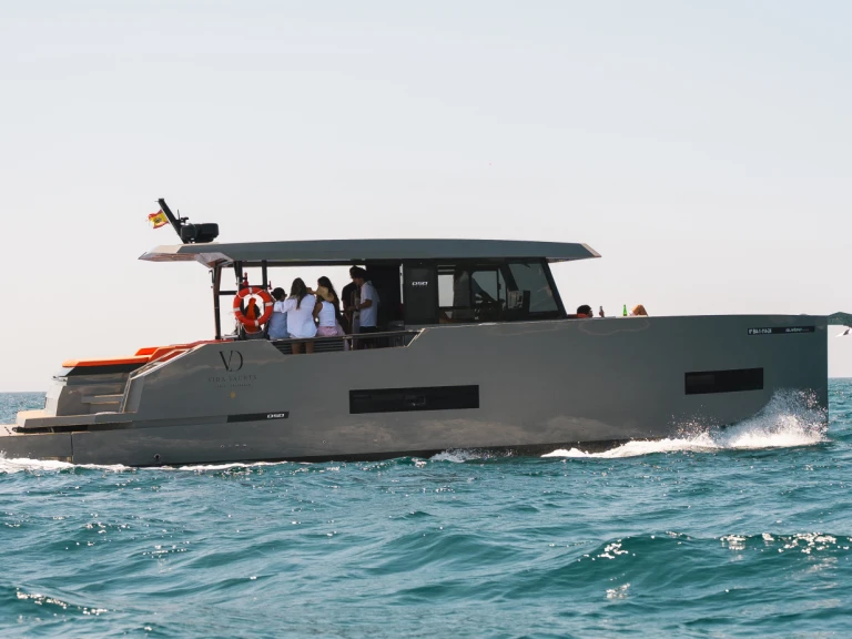 De Antonio D50 Coupe in Puerto De Barbate on SamBoat