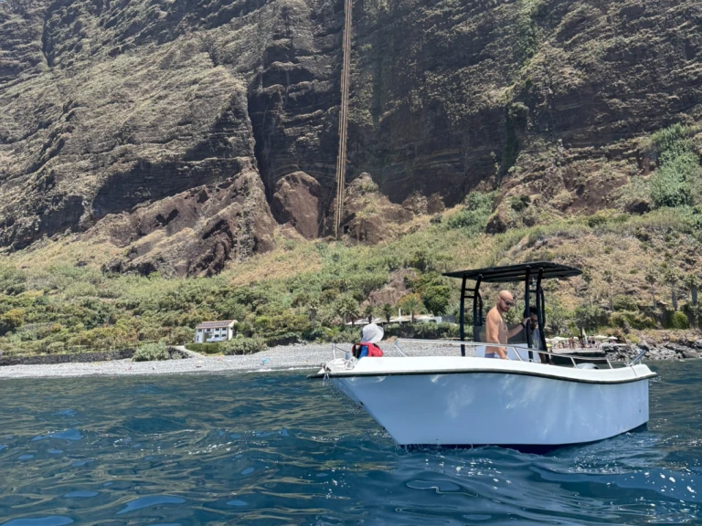 Motorboat rental with or without captain Meta Boats Porto do Funchal