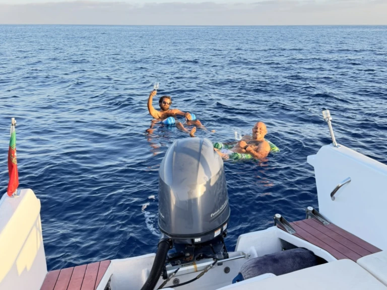 Motorboat for rent Porto do Funchal at the best price