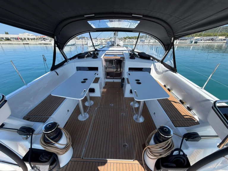 Sailboat rental with or without captain Jeanneau Sukošan