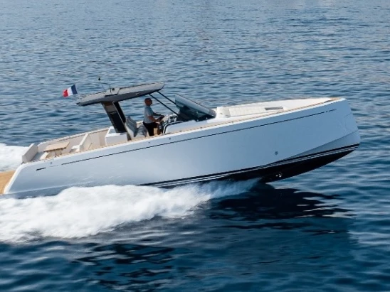 Rent a Pardo Yachts Pardo 38 Cogolin