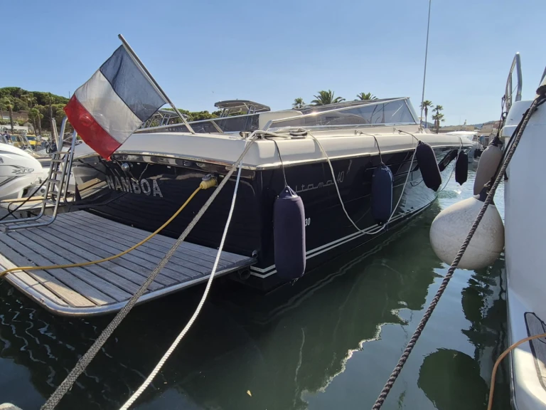 Rent a Itama 40 Port Grimaud