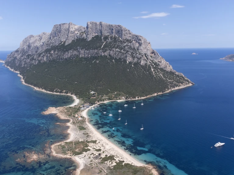 Bareboat Rental Sailboat Oyster Marine with a boat licence