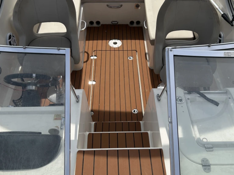 Quicksilver Activ 645 Cabin in Meaux on SamBoat