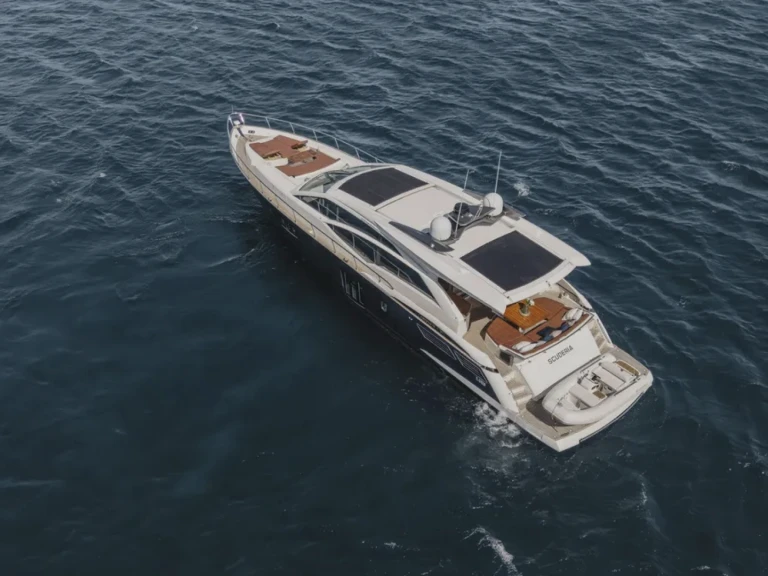 Bareboat Rental Luxury Yacht Princess with a boat licence