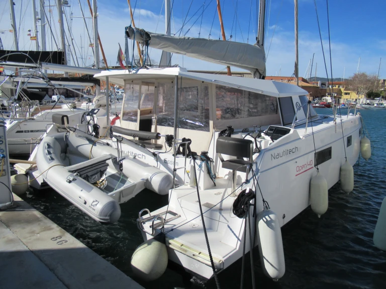 Catamaran rental with or without captain Nautitech Port-Saint-Louis-du-Rhône