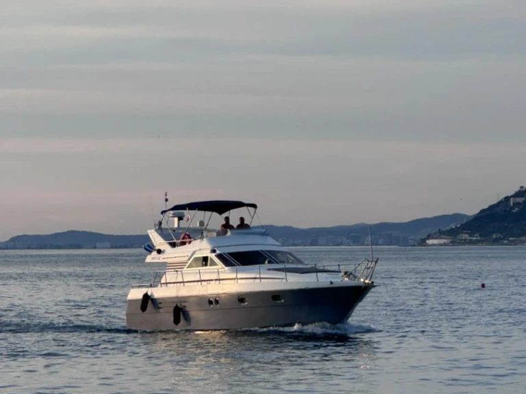 Bareboat Rental Motorboat Ferretti with a boat licence