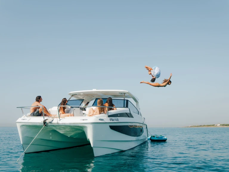 Rent a Aquila Aquila 36 Sport Barcelona
