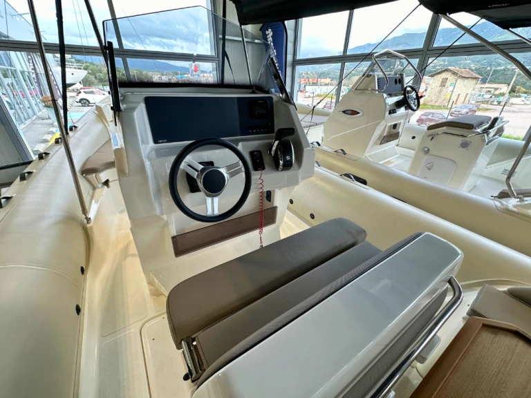 Bareboat Rental RIB Lomac with a boat licence