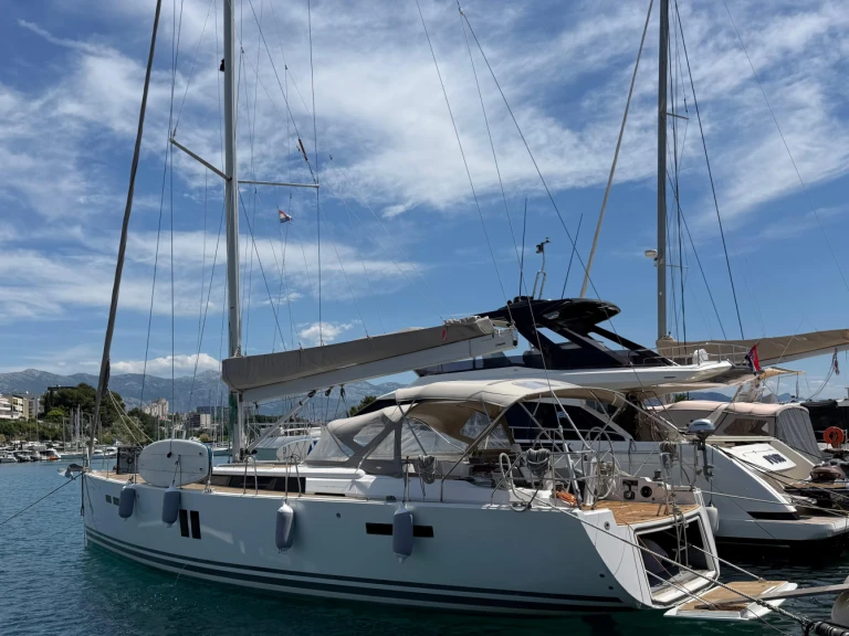 Hanse Hanse 545 in Split on SamBoat