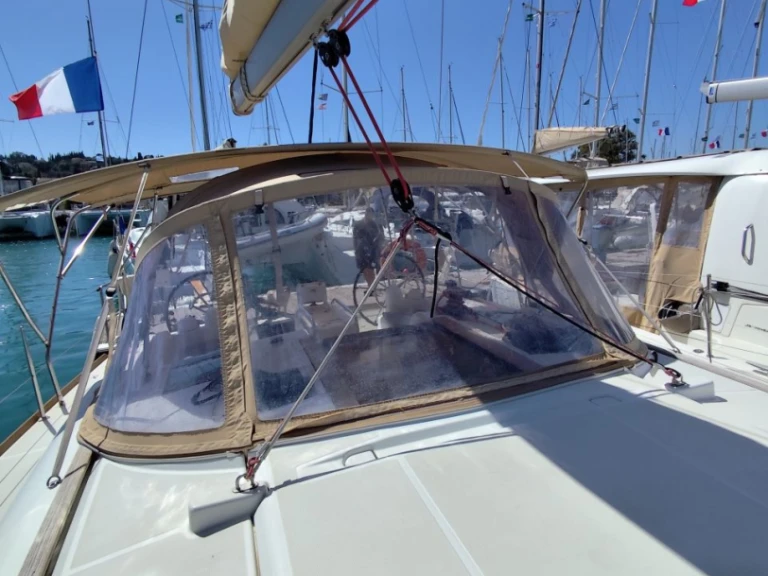 Jeanneau Sun Odyssey 449 charter bareboat or captained in  Lefkáda