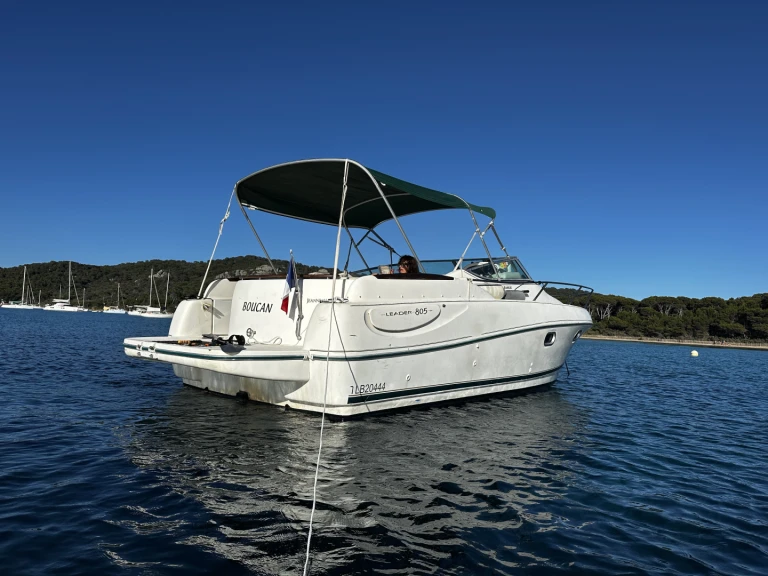 Bareboat Rental Motorboat Jeanneau with a boat licence