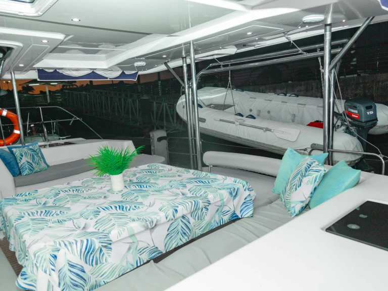 Catamaran rental in Zanzibar - Leopard Leopard 48