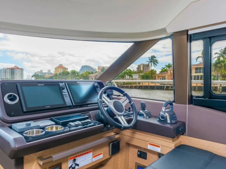 Boat rental Sunseeker Manhattan 56 in Zanzibar on Samboat