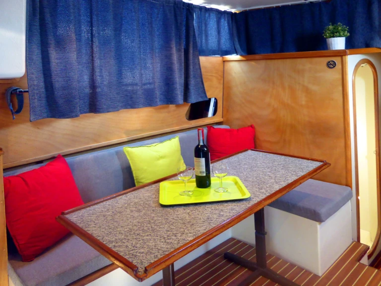 Bareboat Rental Houseboat  with a boat licence