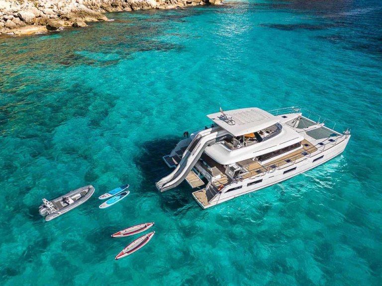 Boat rental Lagoon Lagoon 630 Motor Yacht in Ibiza Town on Samboat